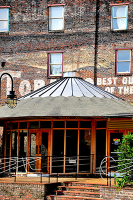 Photo of The Urban Bar in KNoxville, Tennessee's historic Old City